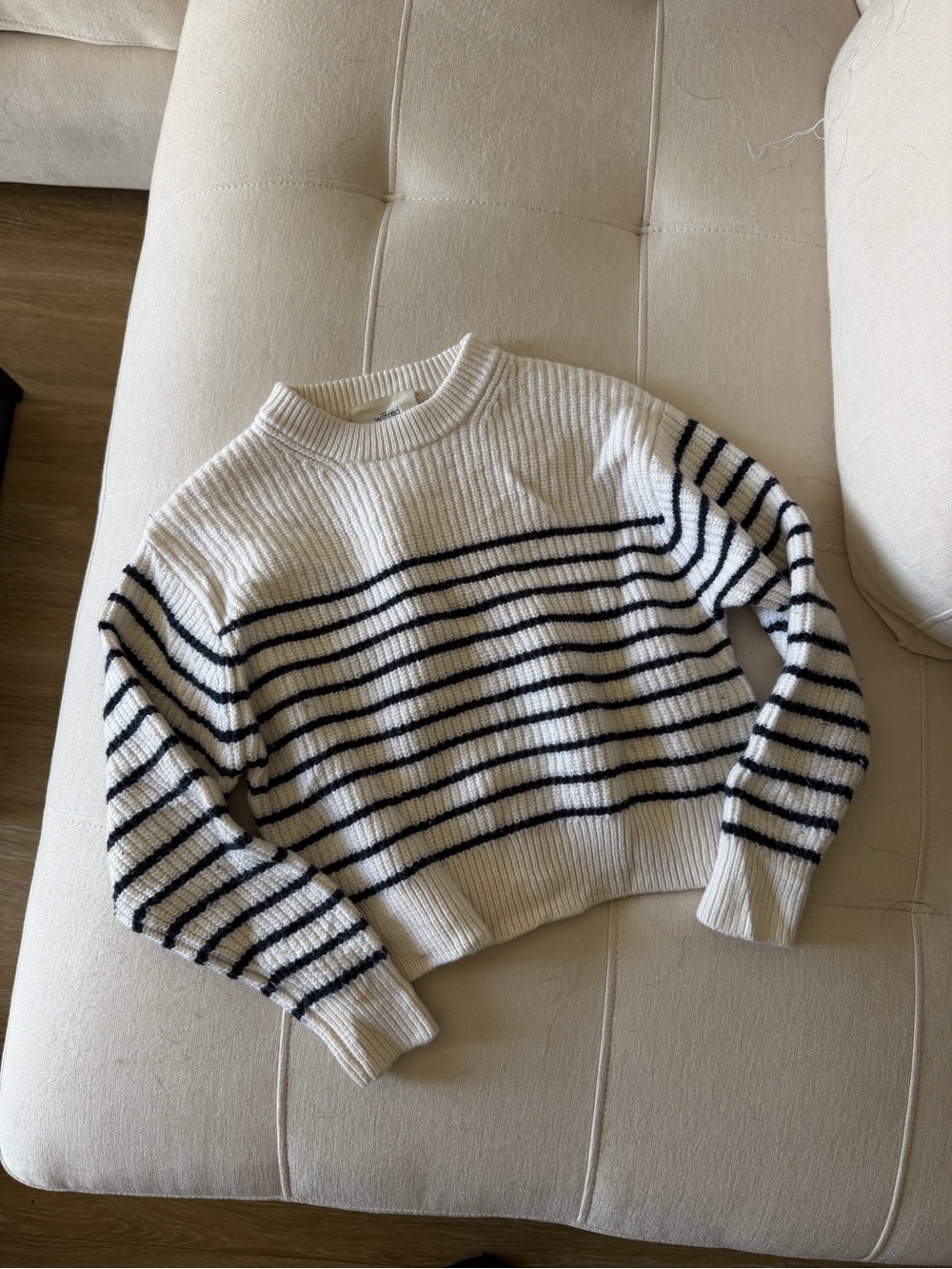 Aritzia Wilfred knit sweater